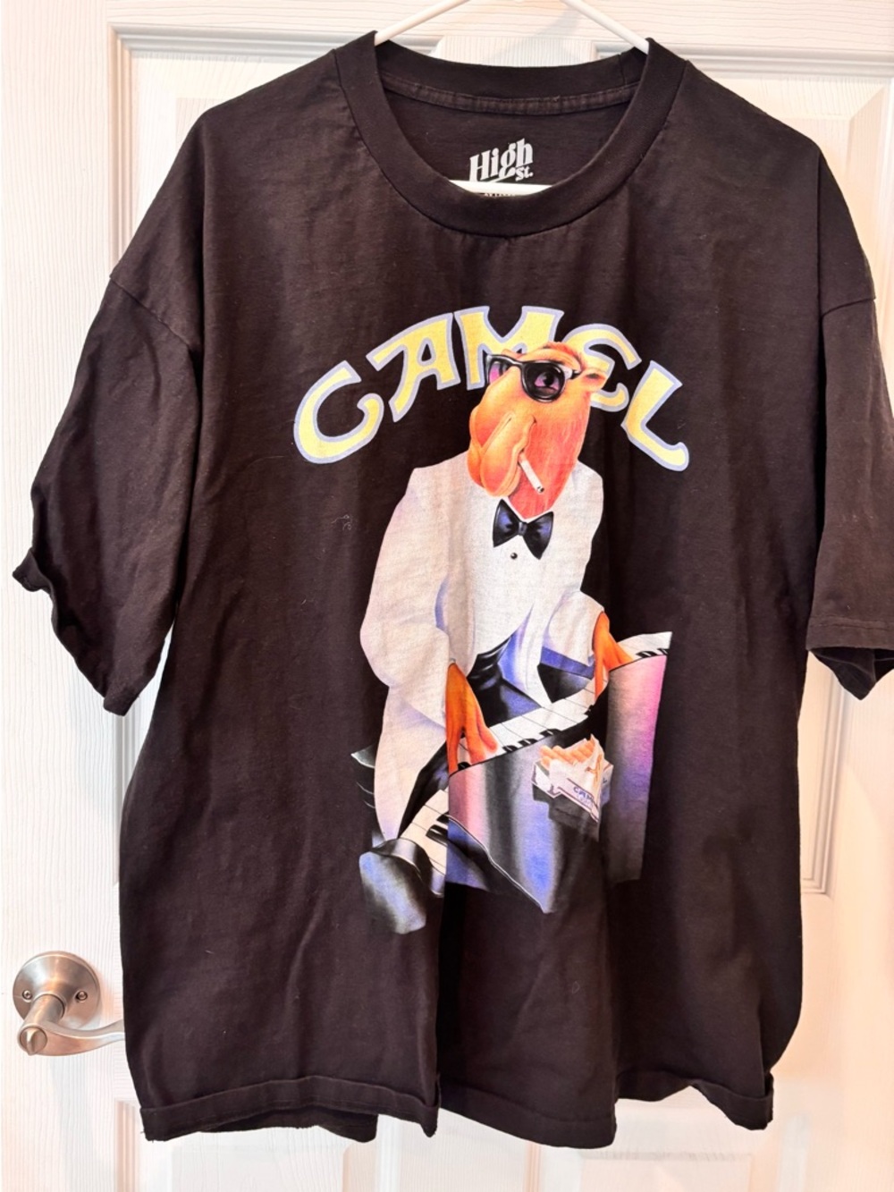 High St. Camel‎ Graphic Black T‑Shirt